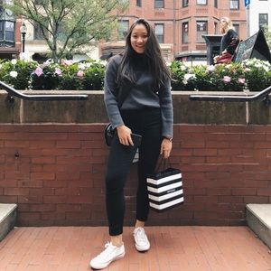 Meet your Posher, Cherry